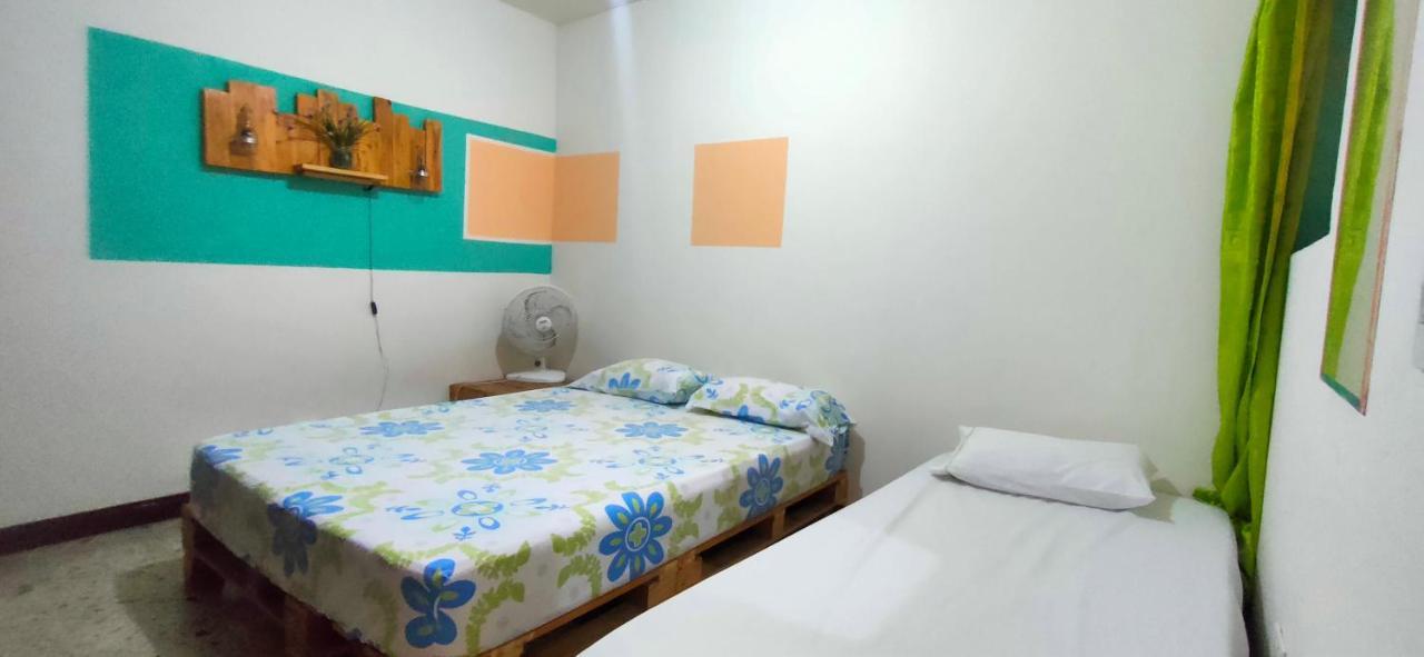 Hostal Rich Medellin Exterior photo